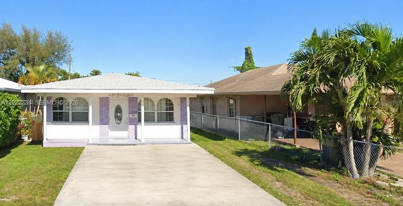 716 NW 4th St., Hallandale Beach, FL 33009