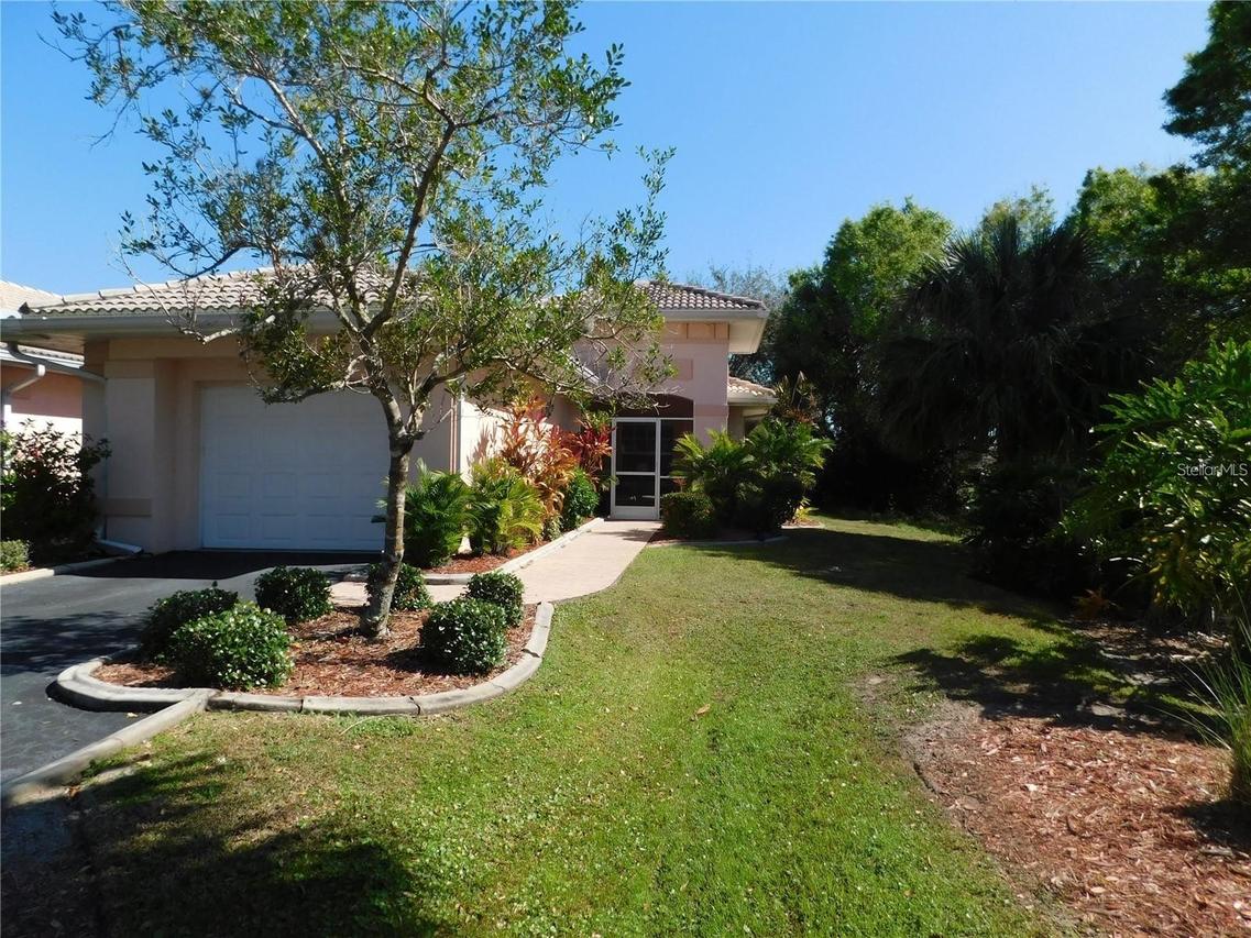 1268 Rio De Janeiro Ave. #203, Punta Gorda, FL 33983