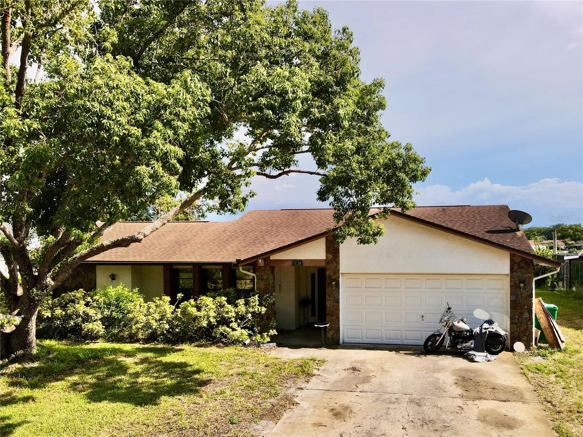 5638 Ivy Ln., Holiday, FL 34690