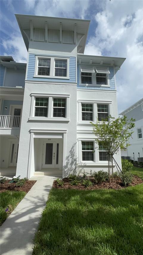 1433 W Chestnut St., Tampa, FL 33607