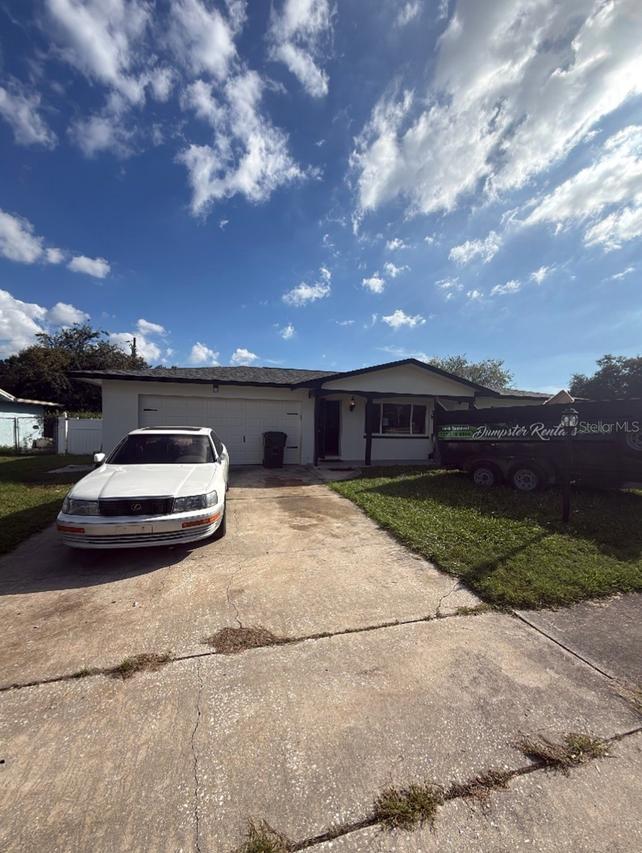 869 6th Ave., Largo, FL 33770