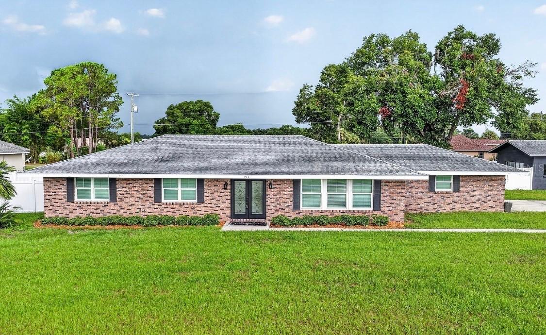 493 Guerrant St., Umatilla, FL 32784