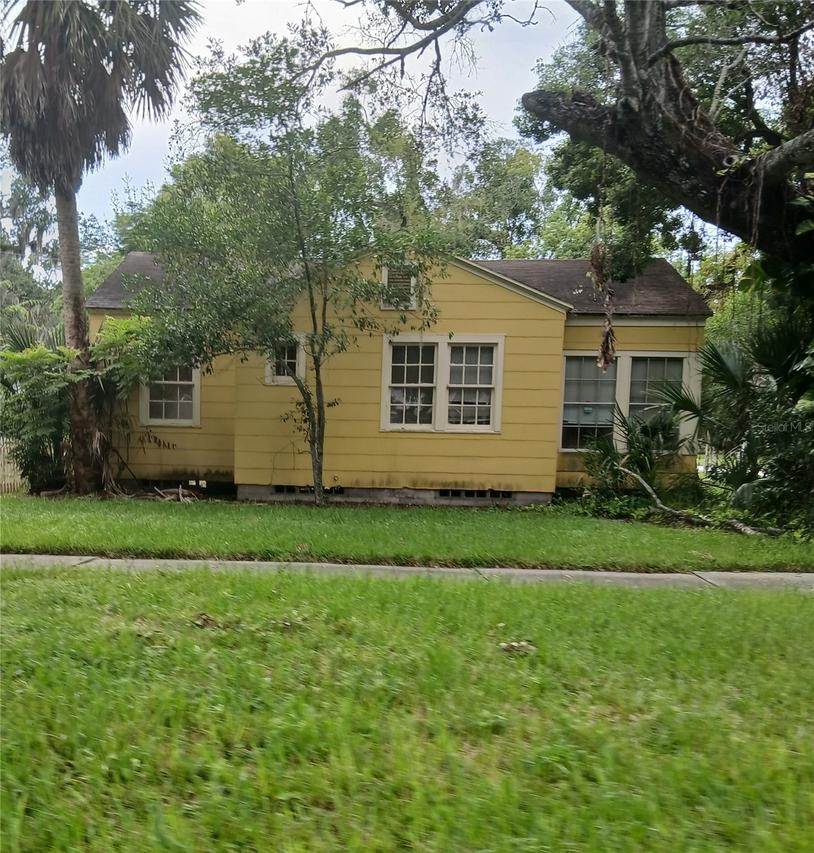 1100 S Oak Ave., Sanford, FL 32771