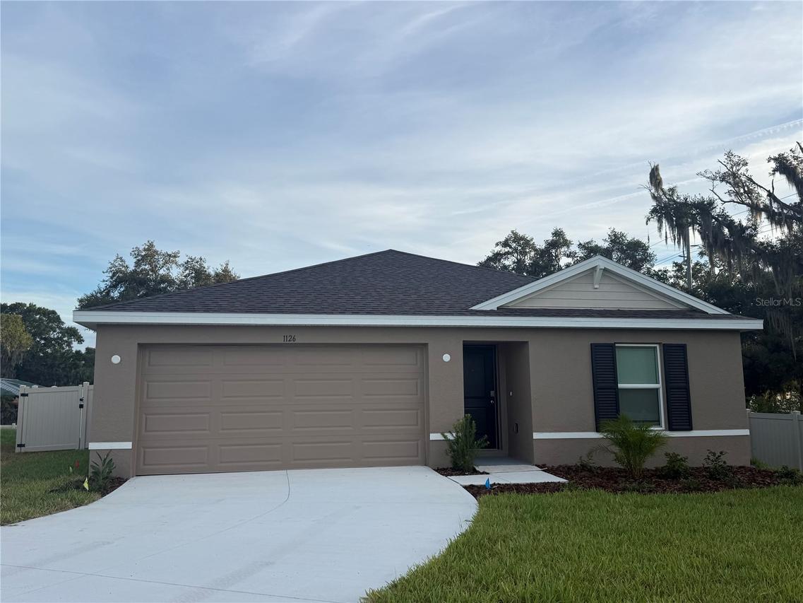 1126 Wild Clover Way, Plant City, FL 33566