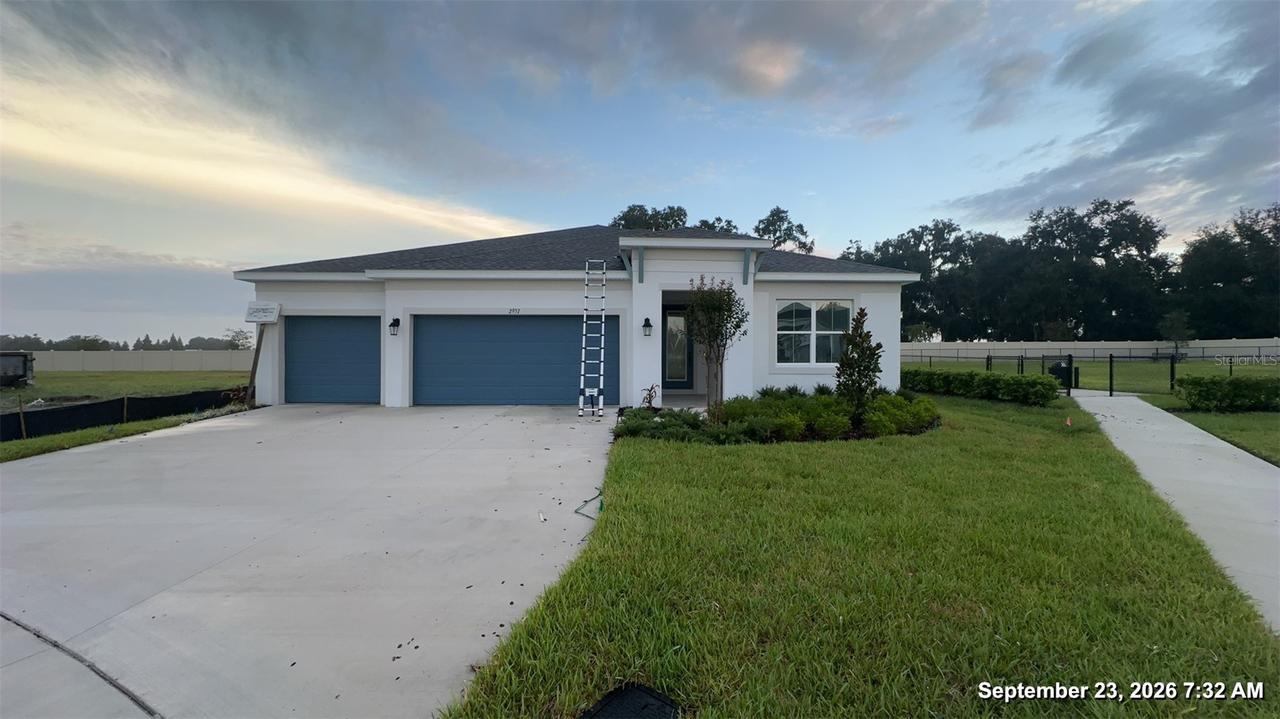 2957 Plant Ave., Plant City, FL 33563