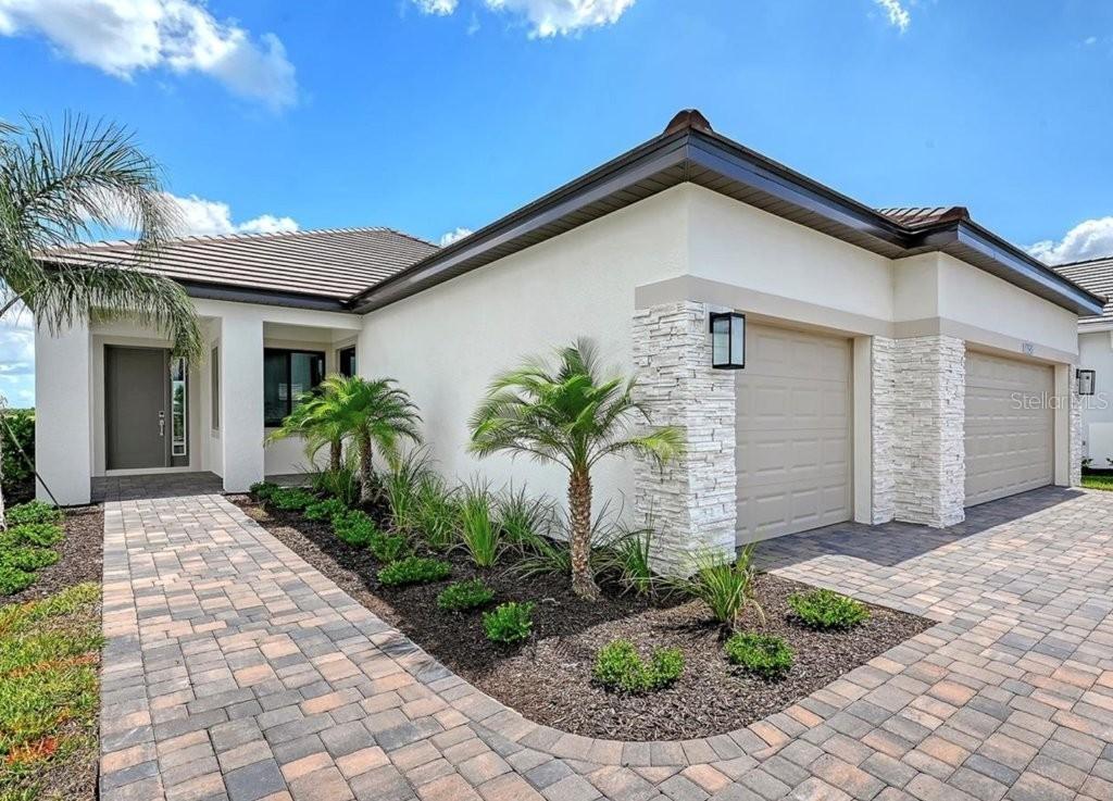 2008 Bamboo Palm Cove, Bradenton, FL 34212