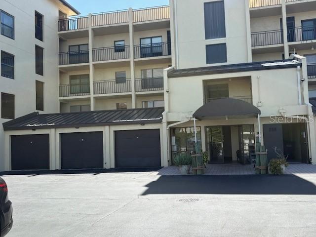 4647 SE 17th Pl. #105, Cape Coral, FL 33904