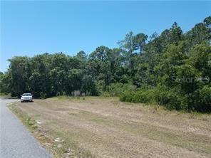 27037 Grand Oak Ln., Tavares, FL 32778