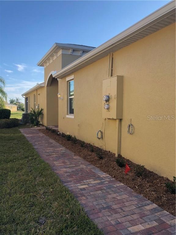 611 Chipper Dr., Sun City Center, FL 33573