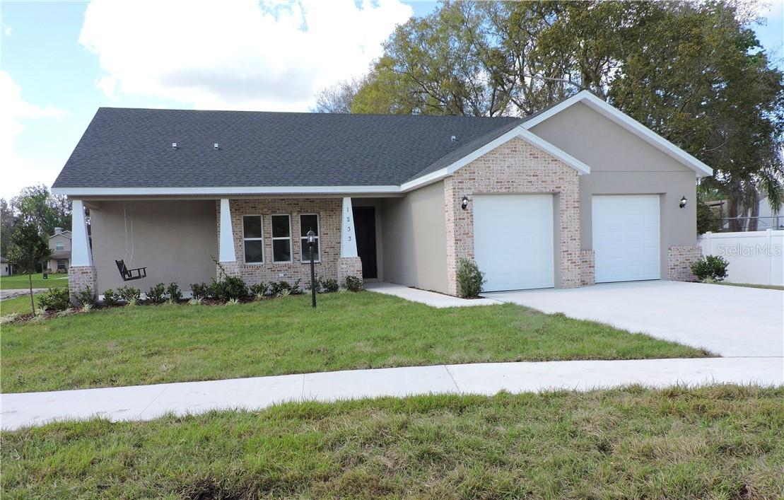 1233 Wild Daisy Dr., Plant City, FL 33563