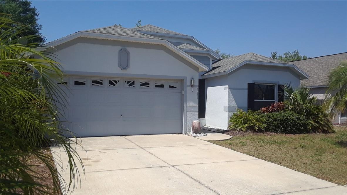 4048 Waltham Forest Dr., Tavares, FL 32778