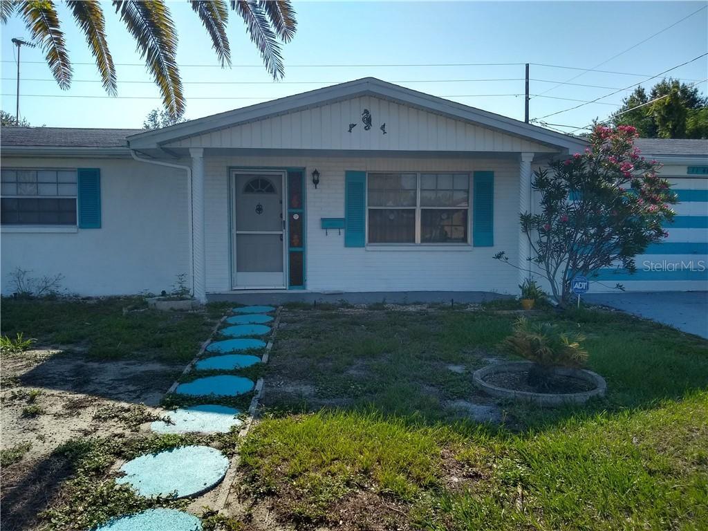 1146 Classic Dr., Holiday, FL 34691