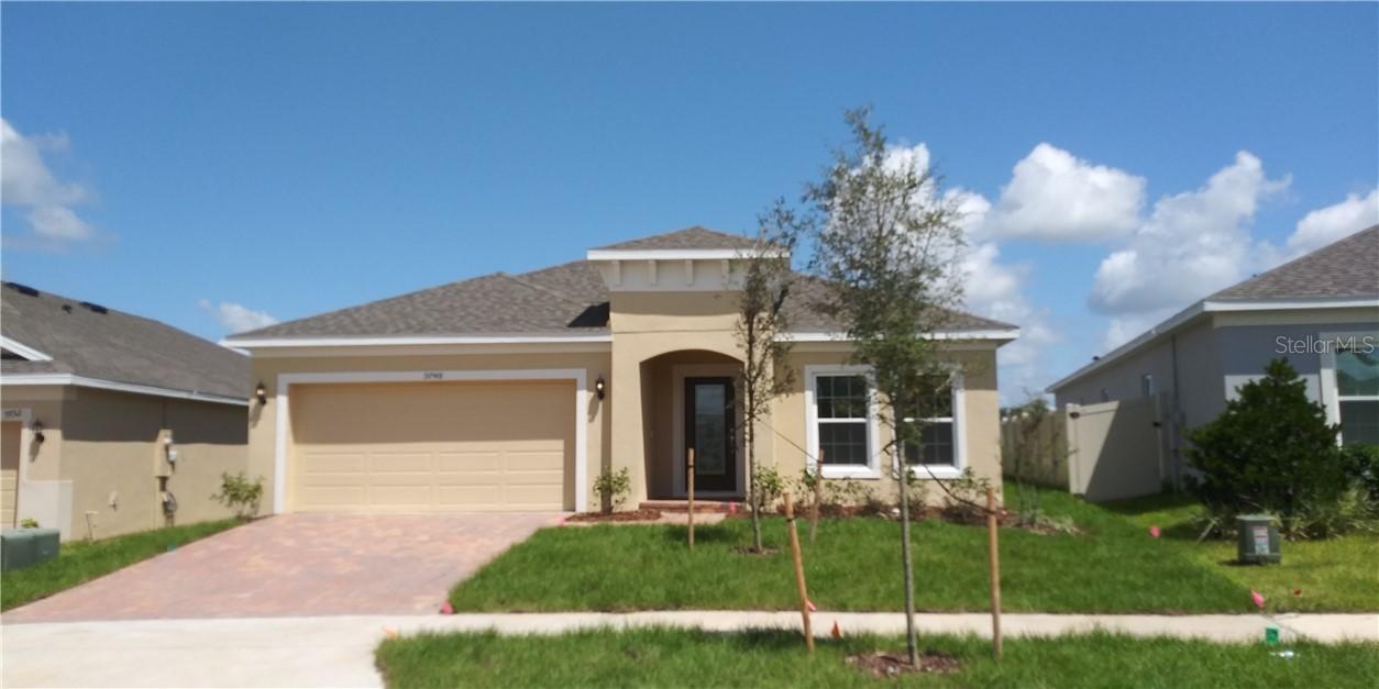 9748 Kinmore Dr., Groveland, FL 34736