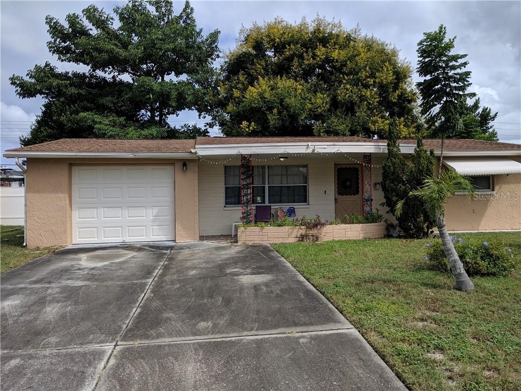 5221 Skyland Dr., Holiday, FL 34690