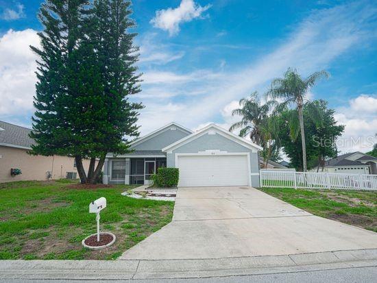 124 King Henry Ct., Davenport, FL 33837
