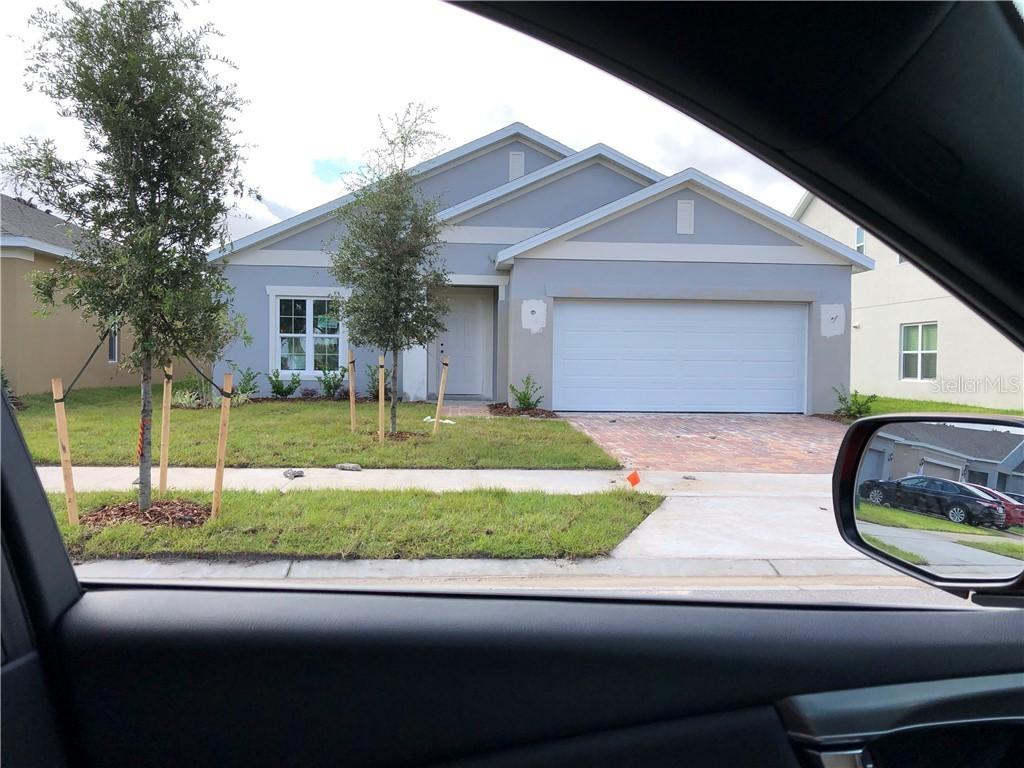 9527 Oglethorpe Dr., Groveland, FL 34736