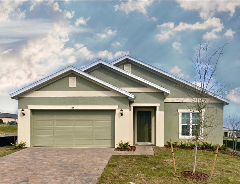 184 Jensen Dr., Groveland, FL 34736