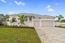 107 8th St., Tierra Verde, FL 33715