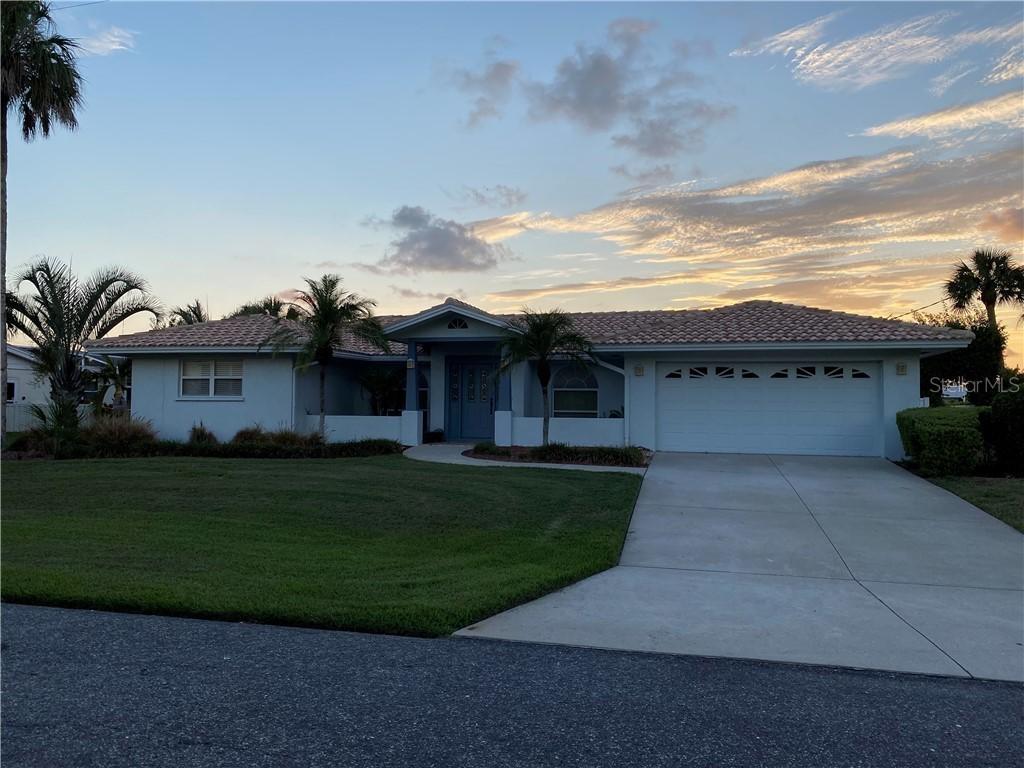 537 Ketch Ln., Longboat Key, FL 34228