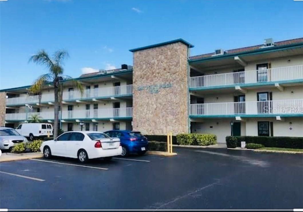 [Address Hidden by Seller], St Petersburg, FL 33702