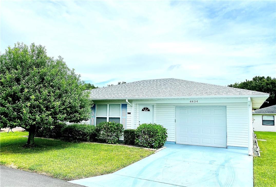4834 Squire Hollow Dr., Lakeland, FL 33811