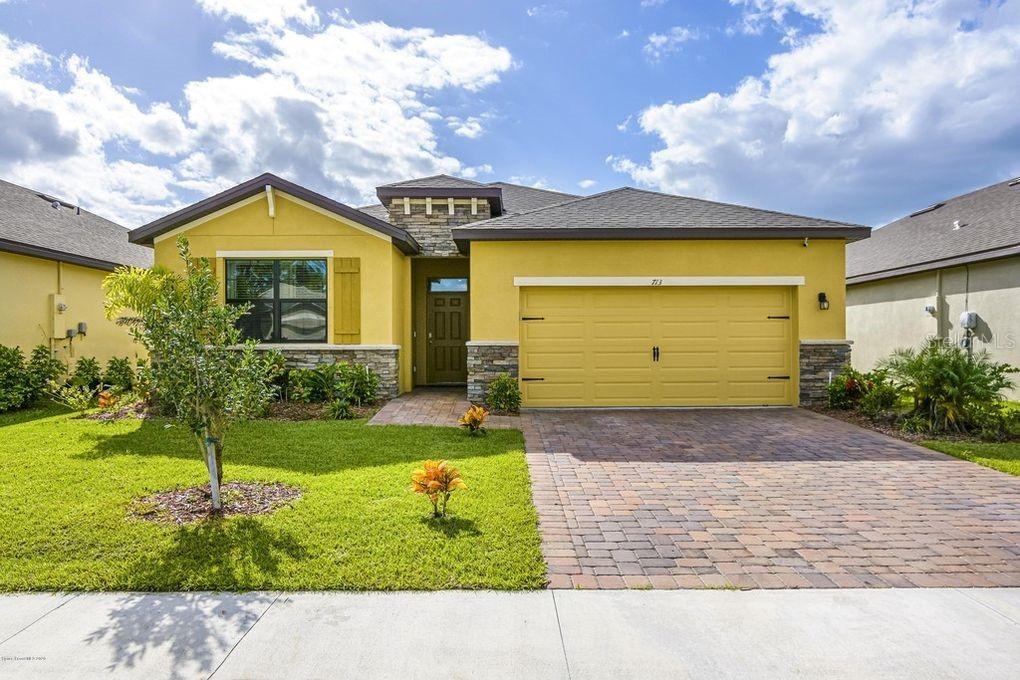 713 Old Country Rd., Palm Bay, FL 32909