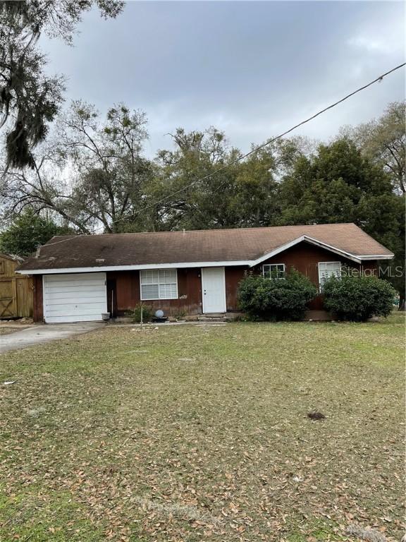 36641 Pershing Ave., Dade City, FL 33525