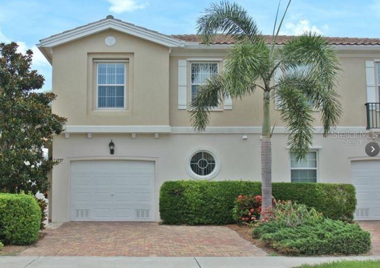 1737 Burgos Dr., Sarasota, FL 34238