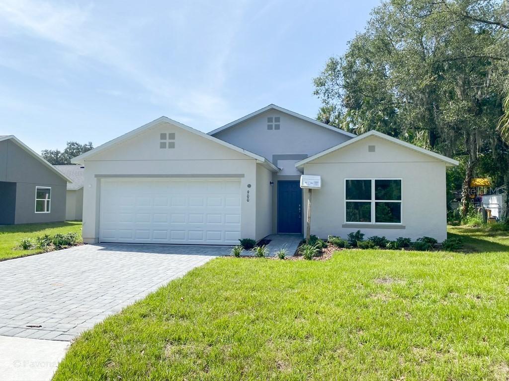 1543 N Orange St., Mount Dora, FL 32757