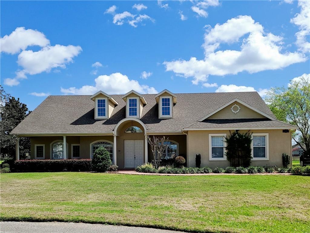 23008 Oak Prairie Circle, Sorrento, FL 32776