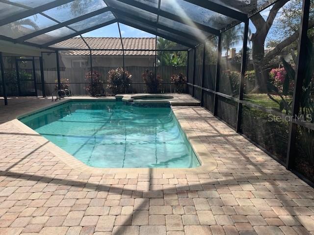 2392 Hillcreek Cir., Clearwater, FL 33759