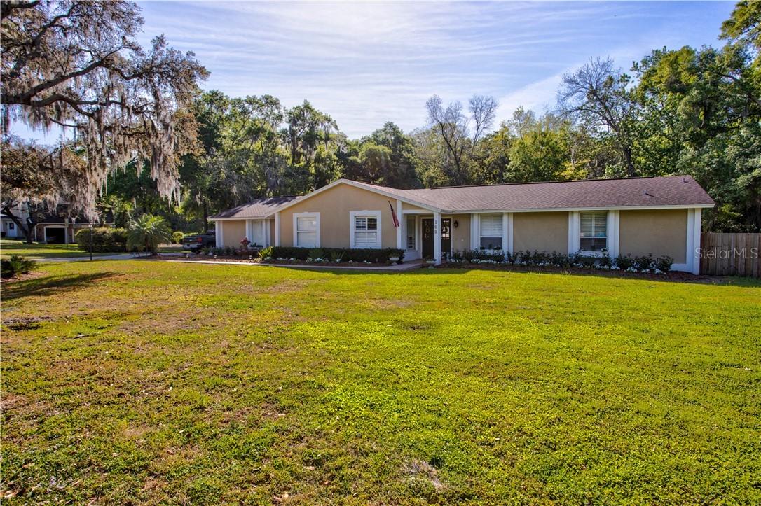 109 Hickory Creek Blvd., Brandon, FL 33511