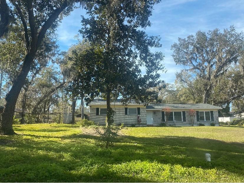 18708 Hanna Rd., Lutz, FL 33549
