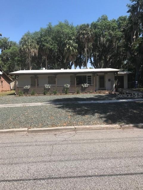 1312 Orange Ave., Tavares, FL 32778