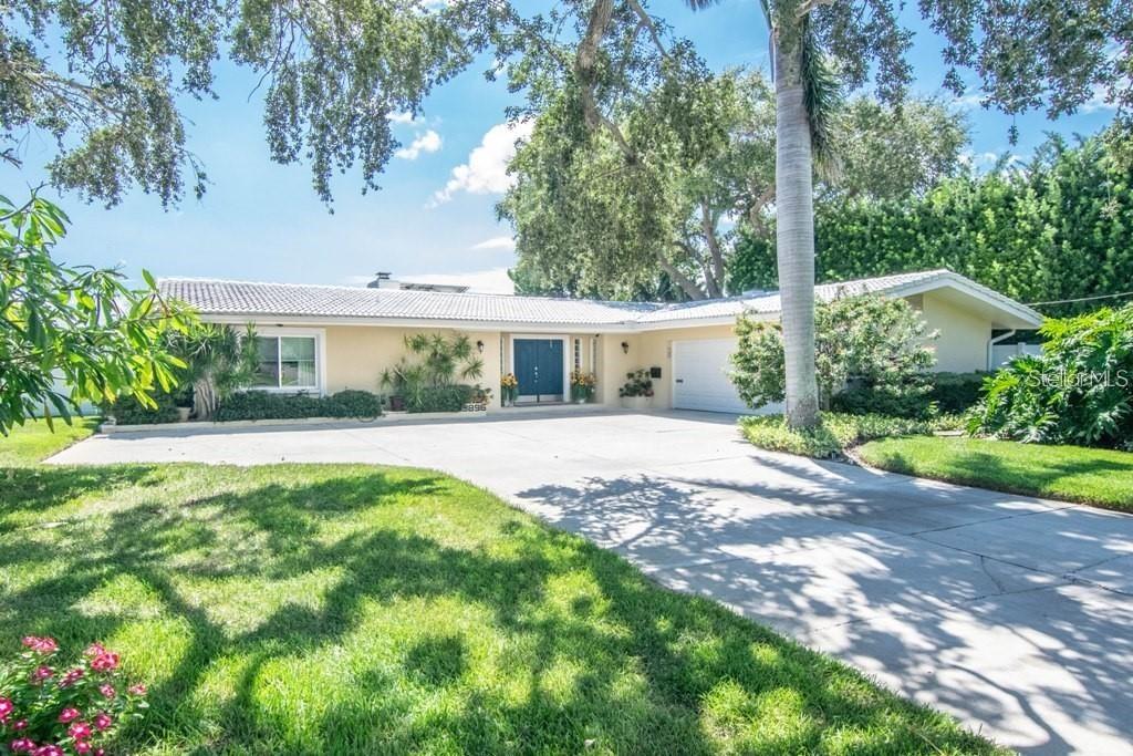 3896 42nd Ave., St Petersburg, FL 33711