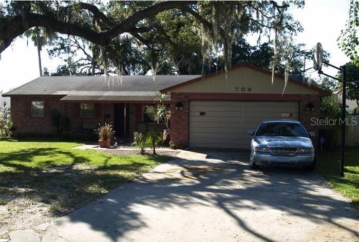 706 E Magnolia St., Kissimmee, FL 34744
