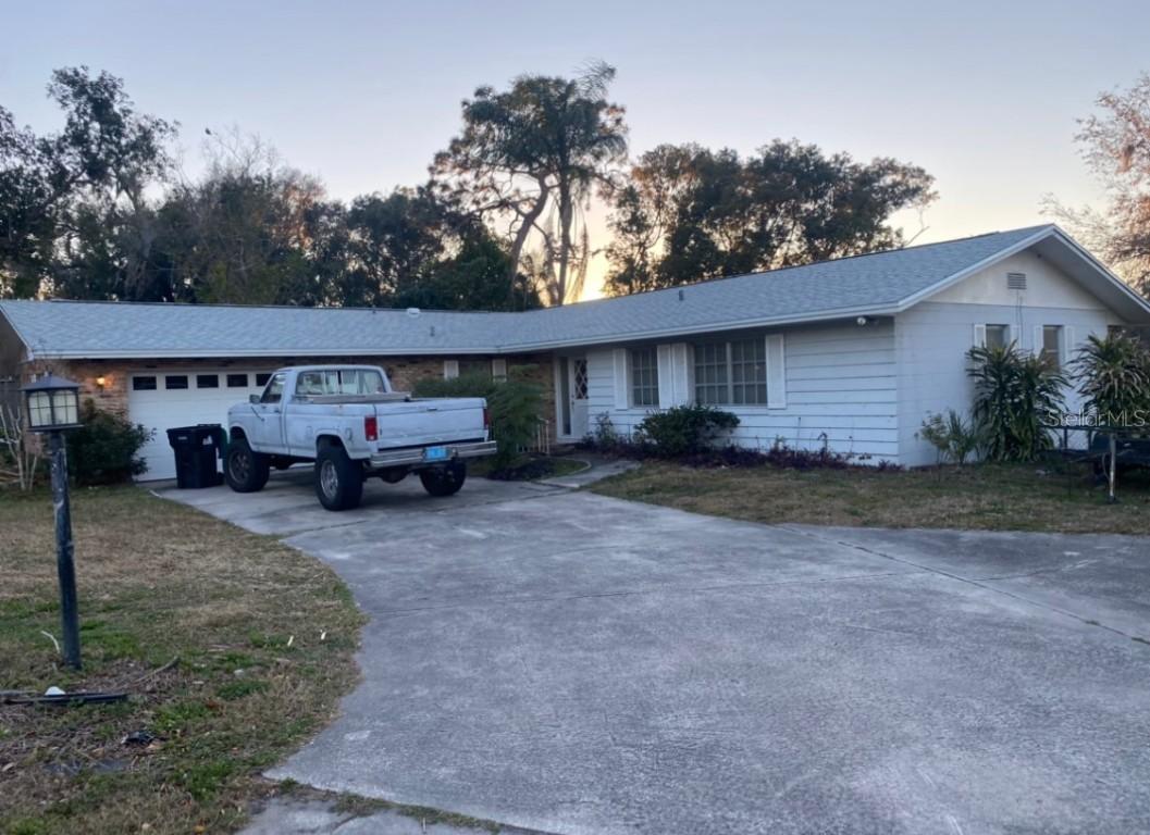 2922 S Fern Creek Ave., Orlando, FL 32806