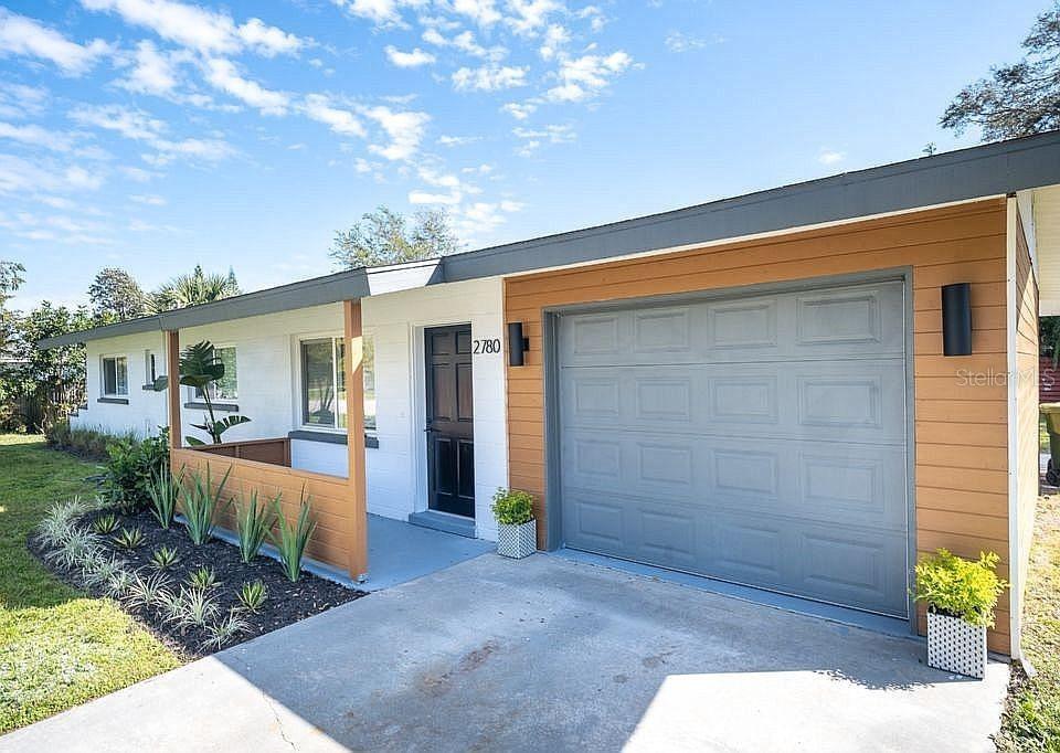 2780 Wisteria Pl., Sarasota, FL 34239