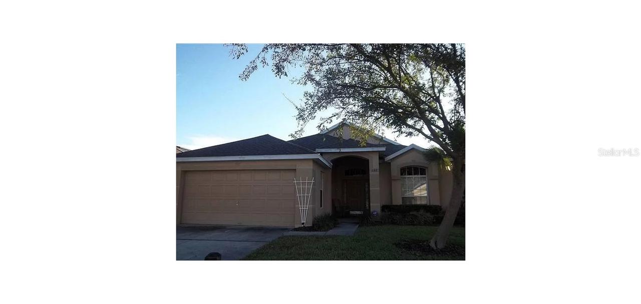 132 Kellygreen Ave., Davenport, FL 33897