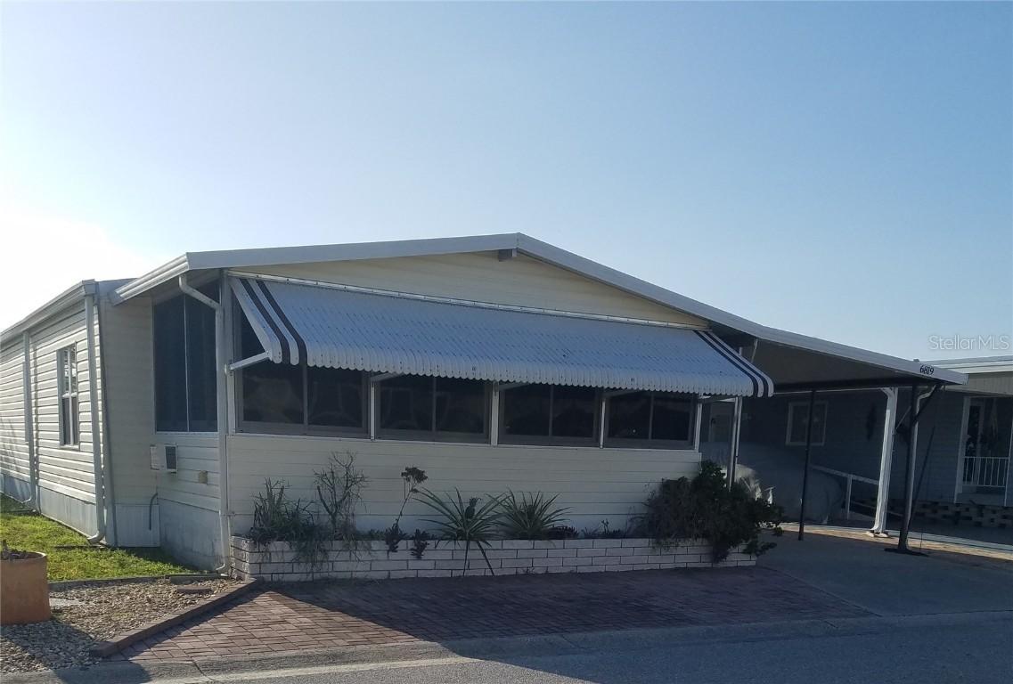 6819 Massachusetts St., Bradenton, FL 34207