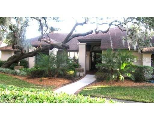 2662 Grand Island Shores Rd., Eustis, FL 32726