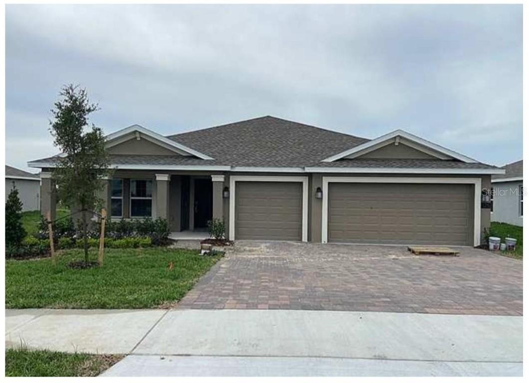 125 White Horse Way, Groveland, FL 34736