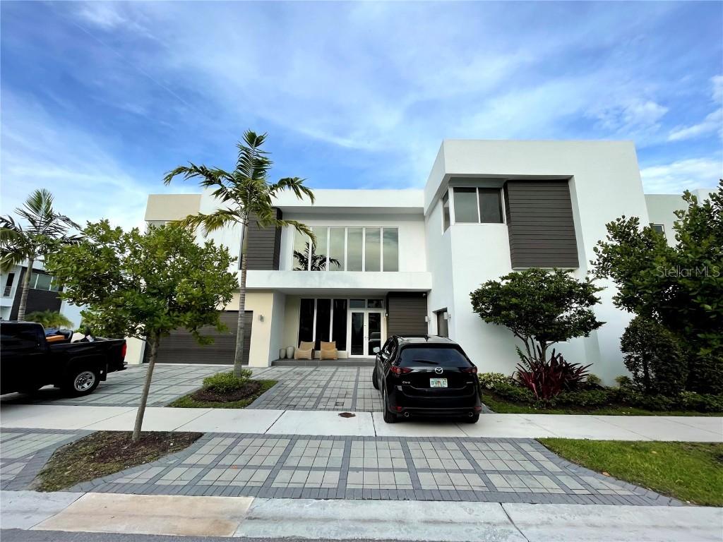 7525 NW 103rd Pl., Doral, FL 33178