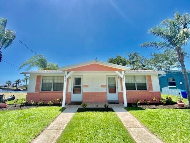 12609 & 12611 1st Isle, Hudson, FL 34667