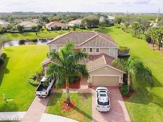 2073 Satsuma Ln., Naples, FL 34120