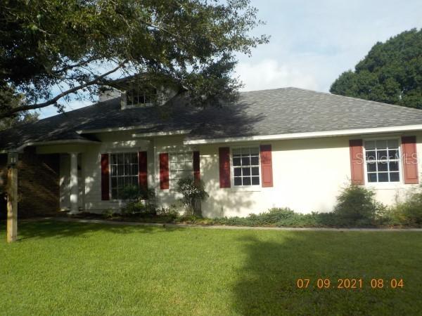 1024 Club Hills Dr., Eustis, FL 32726