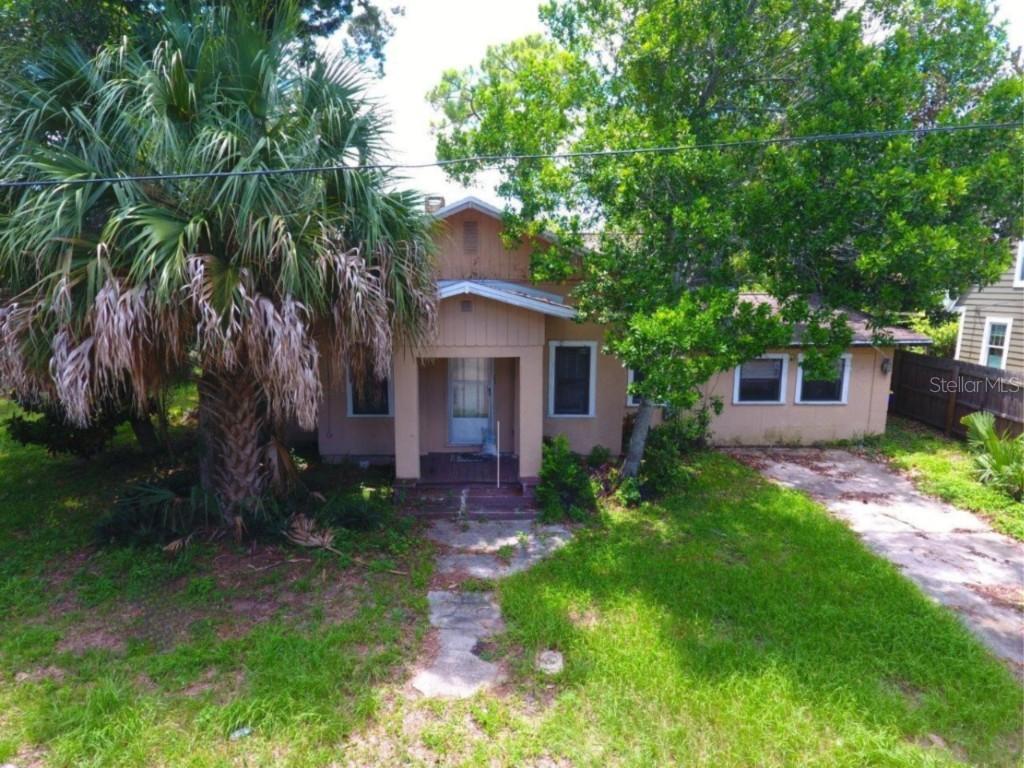 208 S Park Pl., Edgewater, FL 32132