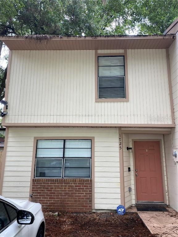 1725 SW 69th Way, Gainesville, FL 32607