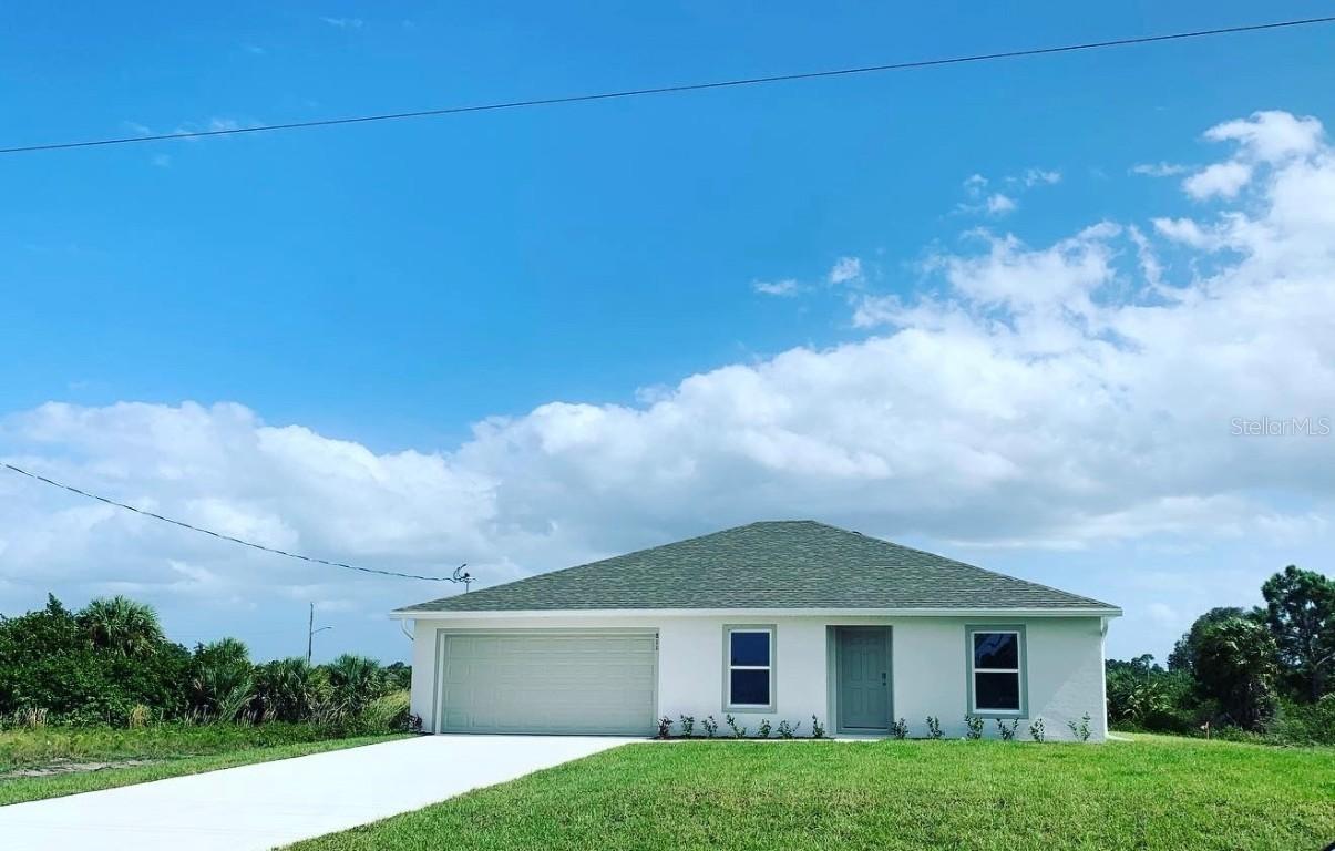 811 Coffield Ave., Lehigh Acres, FL 33974