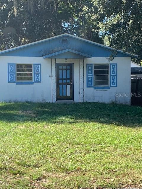 208 Pine Ave., Mount Dora, FL 32757